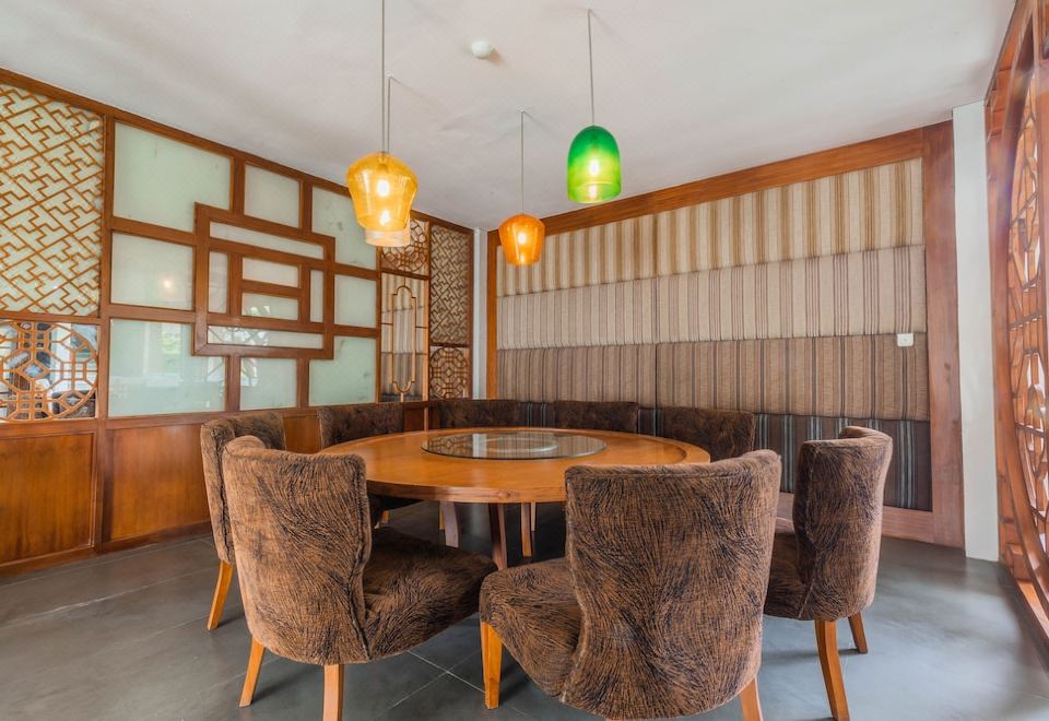 2. 더 리프 짐바란..