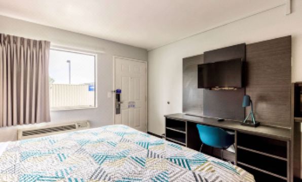 Motel 6 Carlsbad, CA - Near Legoland