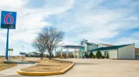 Motel 6 Corsicana, TX