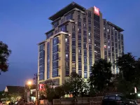 Ibis Semarang Simpang Lima Các khách sạn ở Central Semarang