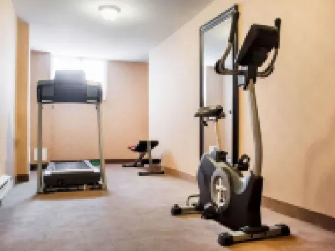 Woodstock Inn and Suites Hotels in Oxford County