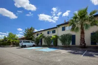 Kyriad Libourne - Saint Emilion - Parkplatz