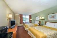 Days Inn by Wyndham Hurricane Mills - Wifi