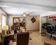 Quality Inn & Suites Davenport Near I-80 Отели в г. Давенпорт