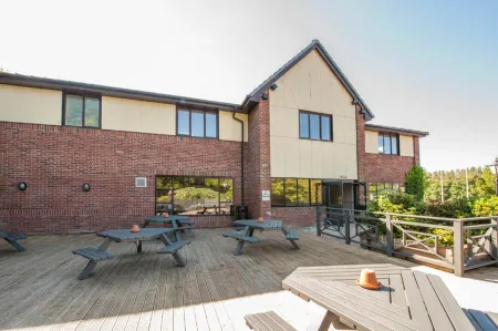 Telford Central Отели в г. Шифнал