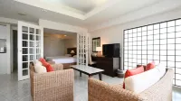 Hotel Royal Marine Palace Ishigakijima - balcón