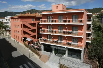 Tossa Beach Center Hotel in zona Castell de Sant Joan | Blanes