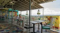 Our Story Boutique Hotel Hotel di Opol