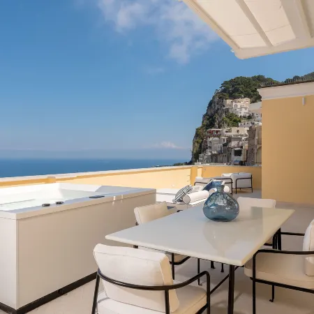 Palazzo M Capri