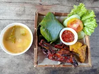 Omah Glugu Resto & Guesthouse Hotels in Purbalingga