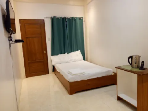 Joaquim's Lodge Hotels near Tan-awan