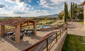 Chimera Tuscany Resort