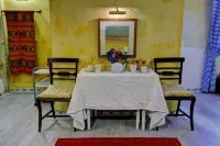 Independent Apartment n 4  in an Old Mansion Located by the Mouth of Douro River Hotels in Foz do Douro