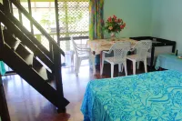 Ginas Garden Lodges, Aitutaki - 4 Self Contained Lodges in a Beautiful Garden.