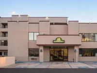 Studio 6 Suites San Bernardino, CA Hotels in San Bernardino