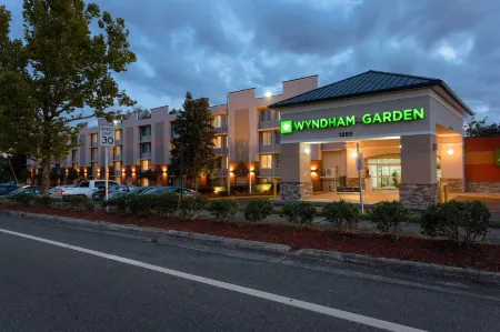 Wyndham Garden Tallahassee Capitol Отели в г. Таллахасси
