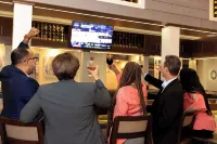 DoubleTree by Hilton Orlando Theme Park Resort - بار