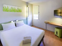 Ibis Budget Bollene Hotels in Bollene