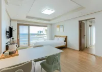 Ocean Palade Hotel Các khách sạn gần 이호테우해변