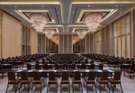 1. 쉐라톤 칭다오 ..