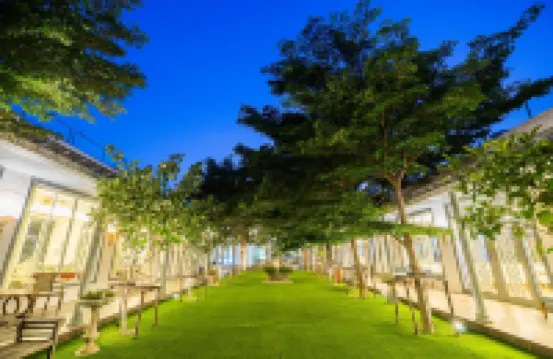 華欣維曼酒店 鄰近蟬創意夜市的酒店