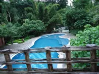 Udzungwa Falls Lodge - Kolam Renang