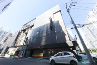 Gyeongsan Hue Hotels near Yeungnam University