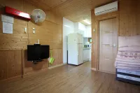 Jangseong Chungnyeongsan Pyeonbaek House Pension