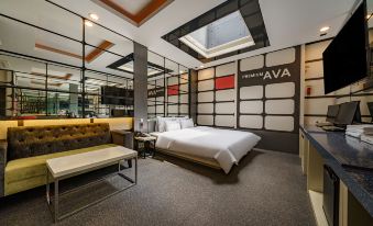 1. 부산 화명동 아..