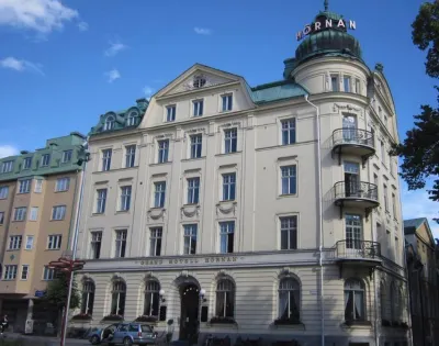 Grand Hotell Hörnan Hotels near Husbyborg kolonistugeområde
