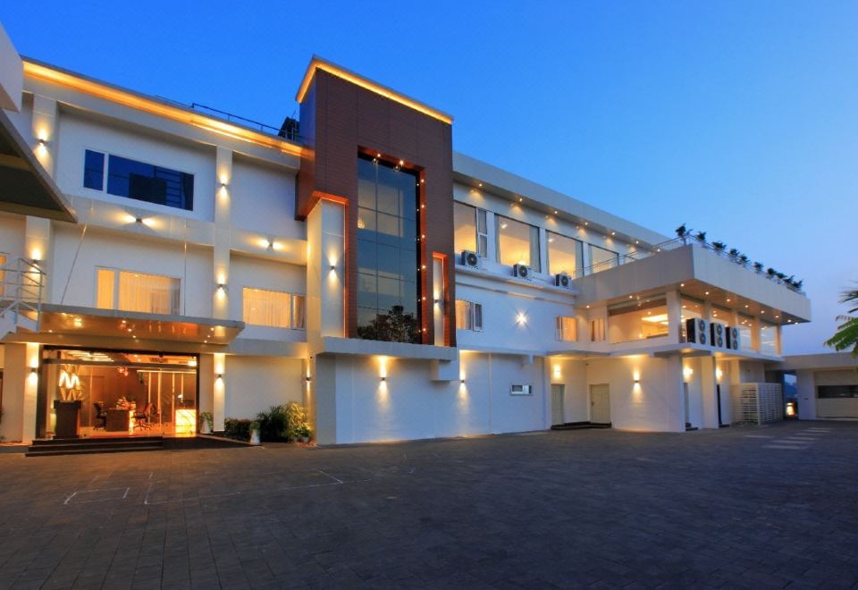 hotel overview picture