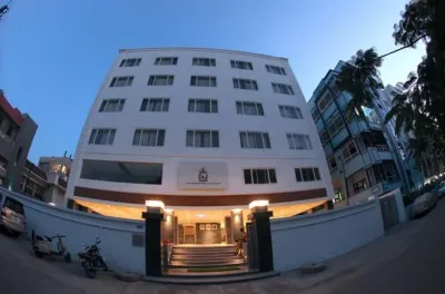 Hotel D&J Grande 카치구다 주변 호텔