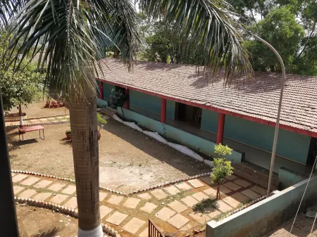 Hotel Sai Plaza Отели в г. Нандгаонсадо