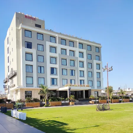 Love Kush Hotel