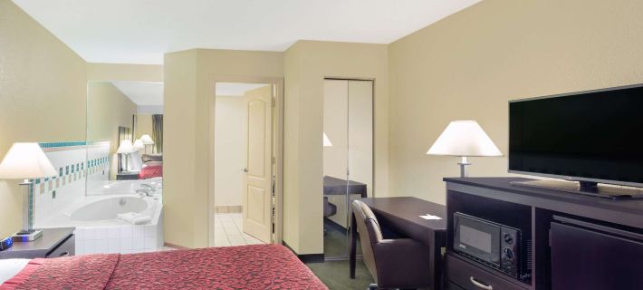 Days Inn & Suites by Wyndham Columbia Airport Hotels in Lexington County
