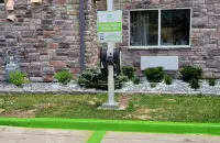 Best Western Kokomo Hotel - parking