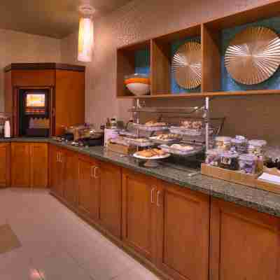 SpringHill Suites Cedar City Dining/Meeting Rooms