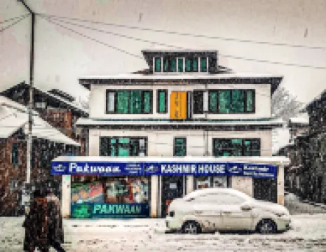 Kashmir House Pahalgam