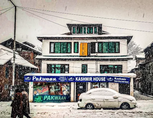 Kashmir House Pahalgam Hotels in Pahalgam