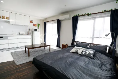 Hoji Plaza (Place Cocoya) Отели рядом со станцией JR Kawachi-Eiwa Station