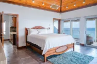 Beautiful 3 Story 8,000 Sq Ft Oceanside Mansion Hotels in Cliftons