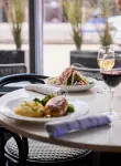 Rusk House Serviced Apartments Các khách sạn ở Downtown Houston