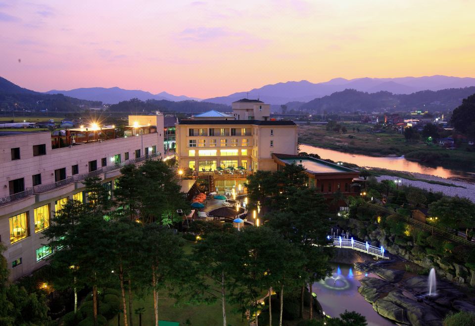 hotel overview picture