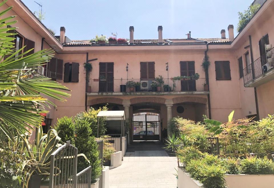 이지 밀라노 룸 앤드 아파트먼트