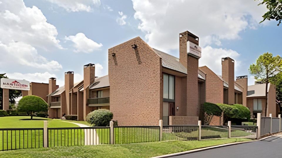 Hawthorn Extended Stay by Wyndham Richardson