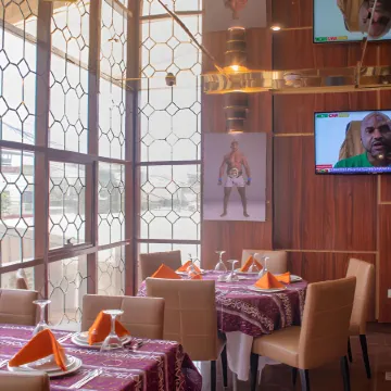 Noubou International Hotel Bonapriso