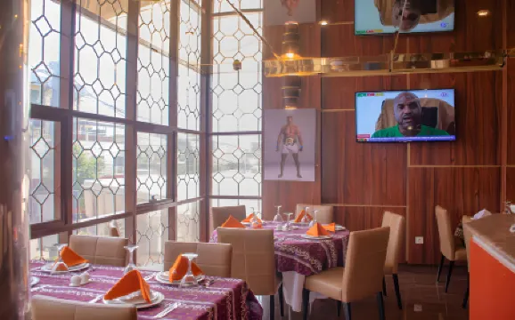 Noubou International Hotel Bonapriso