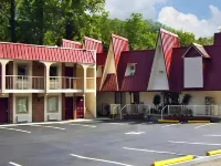 Motel 6 Gatlinburg, TN - Smoky Mountains Hotels in Gatlinburg
