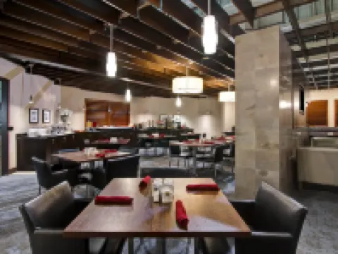 Holiday Inn OAKVILLE (CENTRE) by IHG Hotels in Oakville