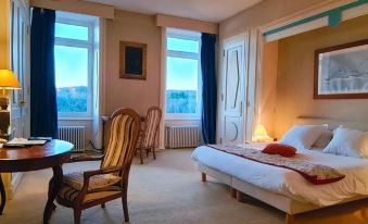 Logis Hotels Domaine du Châtelard